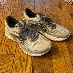 Brooks Adrenaline GTS 22 - Grey